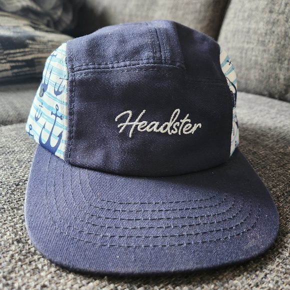 Headster cap - Picture 1 of 3